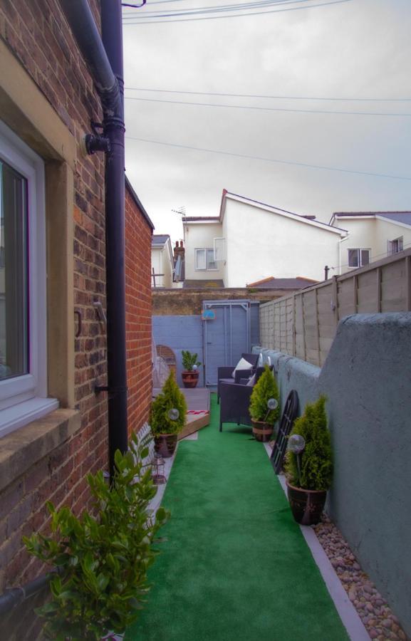 Beautiful Victorian Terraced House Villa Eastbourne Exterior photo